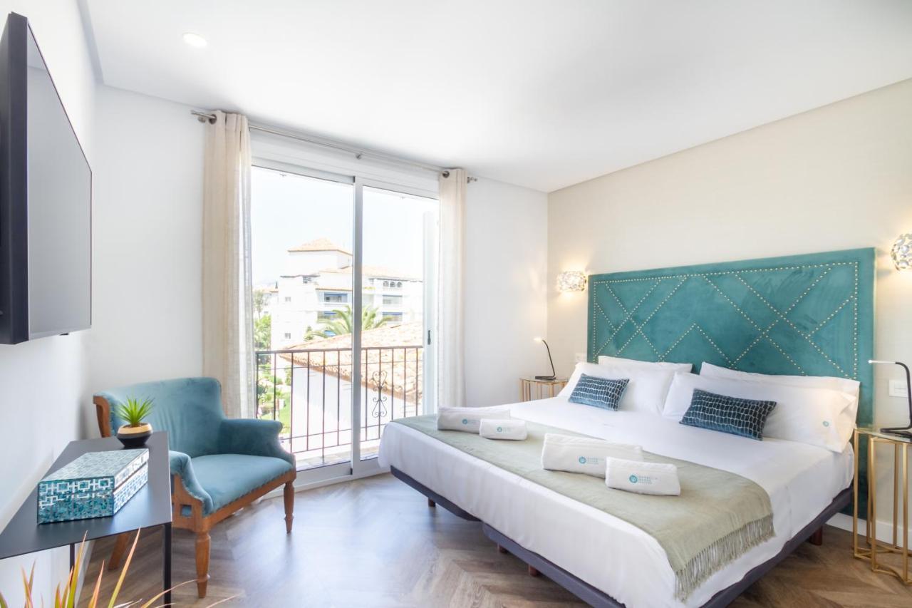 Marbella Banus Suites - Lily Playas Del Duque Banus Beach Apartment Exterior photo