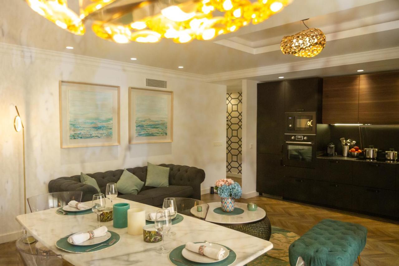 Marbella Banus Suites - Lily Playas Del Duque Banus Beach Apartment Exterior photo